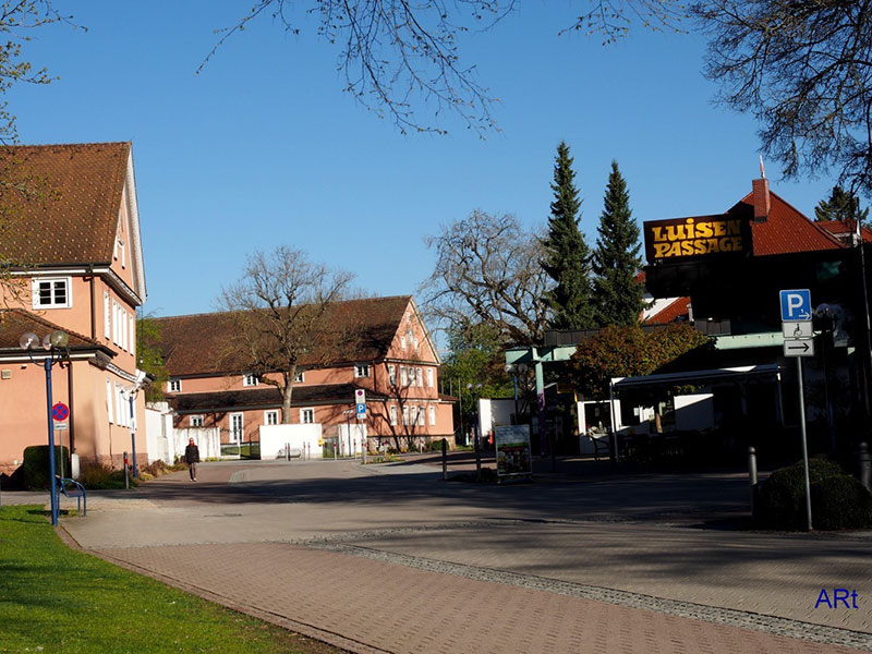 Luisenstraße, Haus des Bürgers, Haus des Gastes, Luisenpassage (von links)