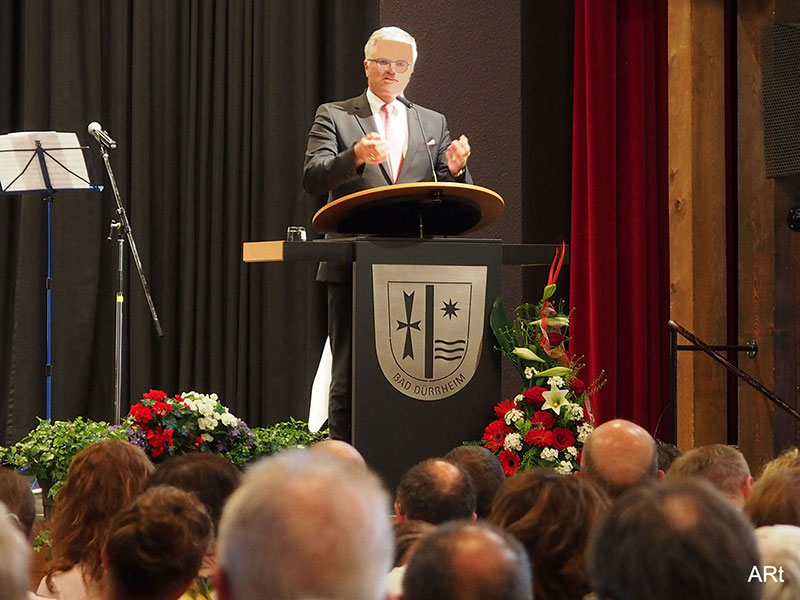 Oberbürgermeister Hans Jürgen Pütsch, Rastatt, bei seinem Grußwort