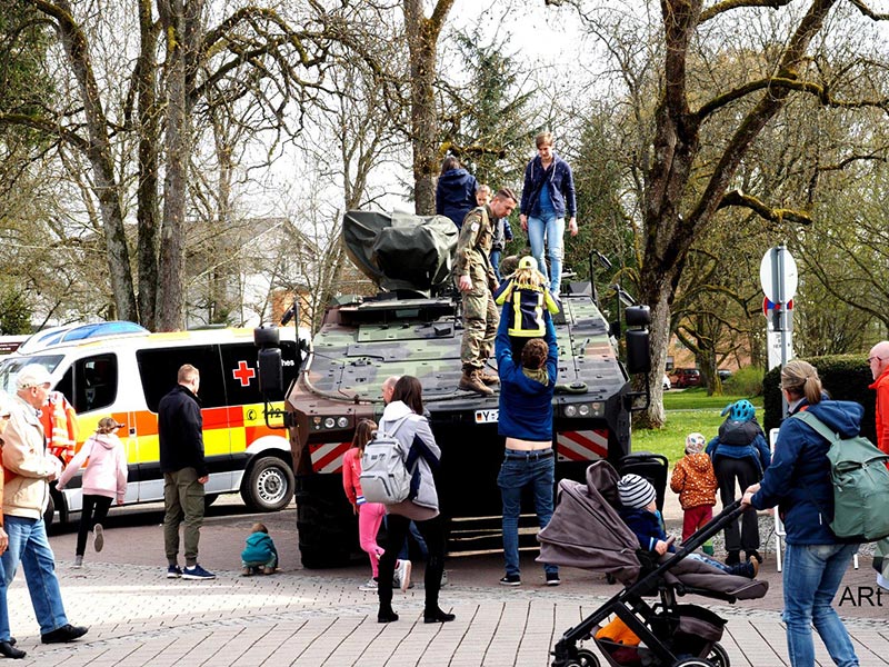 Bundeswehr, DRK und Feuerwehr bei Ihrer Vorführung 2